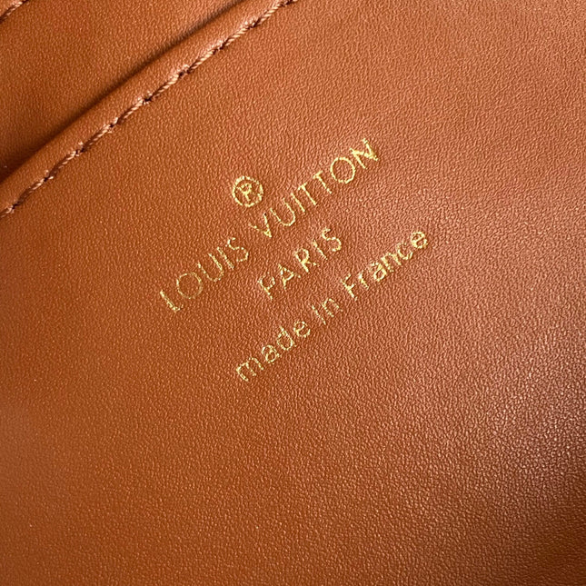CAPUCINES 33 IN COGNAC CALFSKIN GOLD HARDWARE