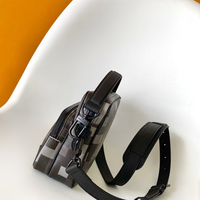 LV 25S NIL MESSENGER BAG 25 IN DAMOFLAGE BLACK CALFSKIN