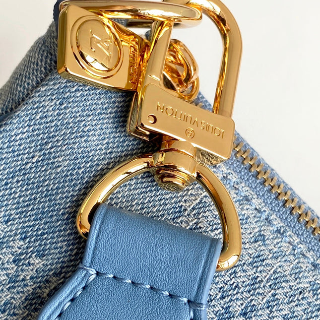 LV 25S POCHETTE ACCESSORIES XL 28 IN BLUE CANVAS DAMIER DENIM