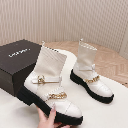 CHANEL ANKLE BOOTS 25S IN CREAM WHITE LAMBSKIN AND FABRIC WITH GOLD HARDWARE