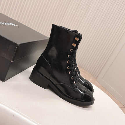 CHANEL ANKLE BOOTS 25S IN BLACK SHINY LAMBSKIN WITH ZIPPER
