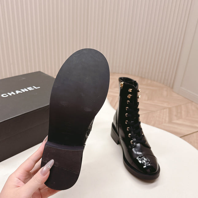 CHANEL ANKLE BOOTS 25S IN BLACK SHINY LAMBSKIN WITH ZIPPER