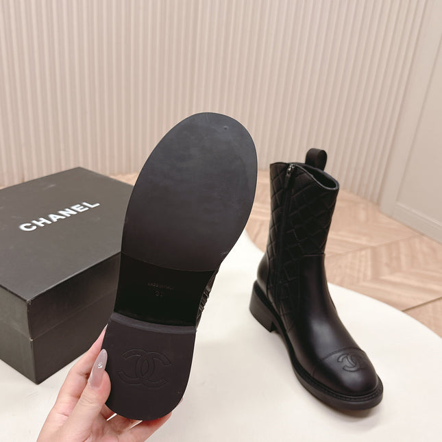 CHANEL ANKLE BOOTS 25S IN BLACK LAMBSKIN WITH GOLD HARDWARE