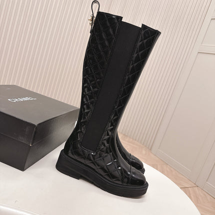 CHANEL KNEE-HIGH BOOTS 25S IN BLACK GLOSSY LAMBSKIN