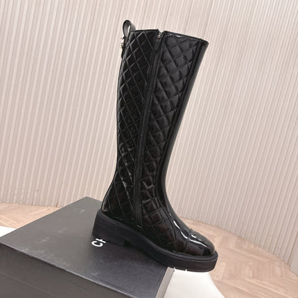 CHANEL KNEE-HIGH BOOTS 25S IN BLACK GLOSSY LAMBSKIN