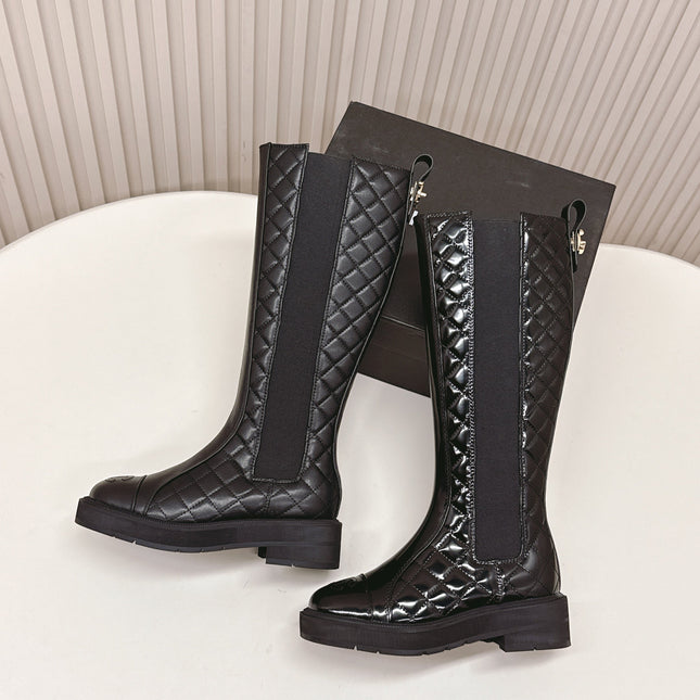 CHANEL KNEE-HIGH BOOTS 25S IN BLACK GLOSSY LAMBSKIN