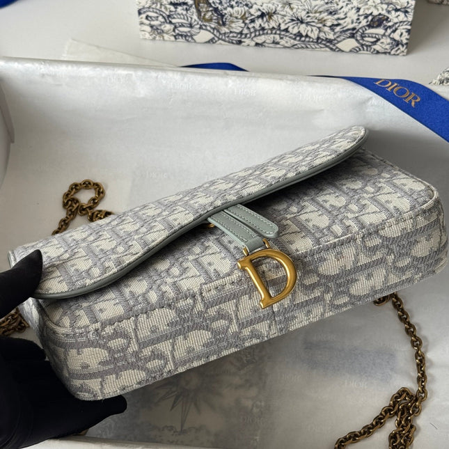 DIOR 25S MEDIUM SADDLE POUCH WITH CHAIN 21 IN GRAY DIOR OBLIQUE JACQUARD CANVAS