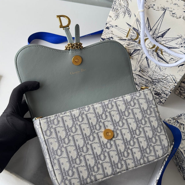 DIOR 25S MEDIUM SADDLE POUCH WITH CHAIN 21 IN GRAY DIOR OBLIQUE JACQUARD CANVAS