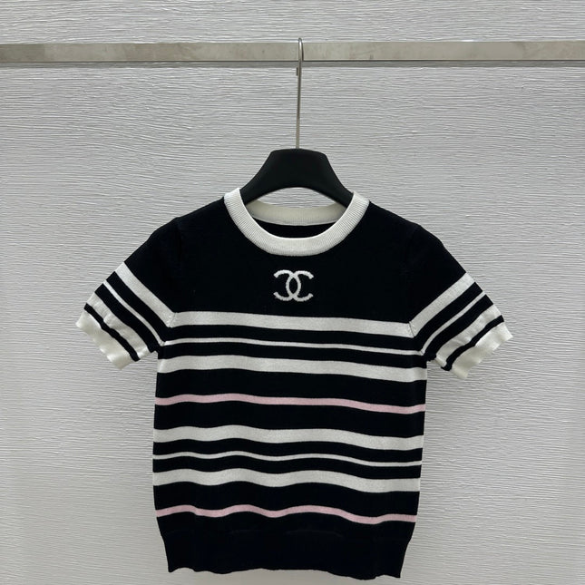 CHANEL SHORT-SLEEVE KNIT TOP STRIPED