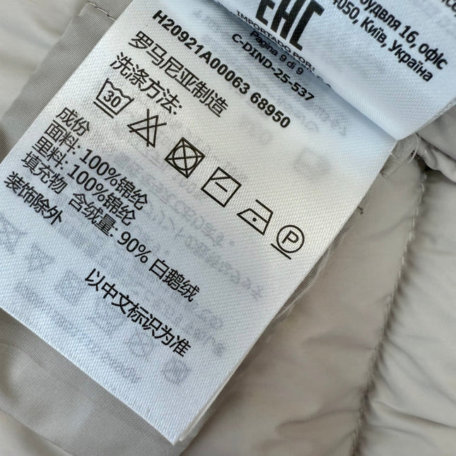 MONCLER 25S JACKET IN WHITE 041