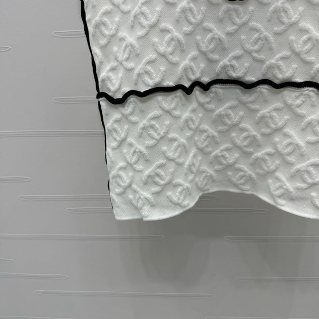 CHANEL SOFT U-NECK KNIT TOP IN BLACK AND WHITE