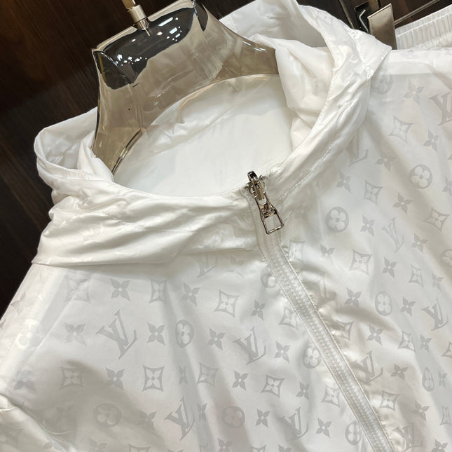 LV SET JACKET AND PANTS WHITE 239590