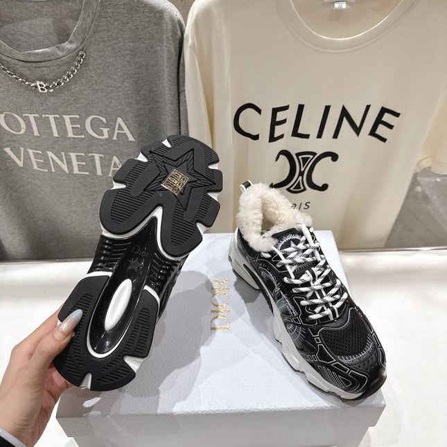 DIOR CHRONO SNEAKER 25S IN BLACK LAMBSKIN AND MESH FABRIC STYLE 3