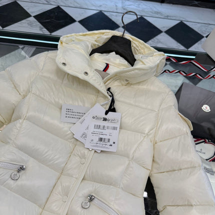 MONCLER 25S JACKET IN WHITE 014