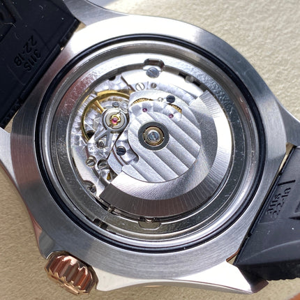 SUPEROCEAN AUTOMATIC 44 STEEL AND RED GOLD CASE WHITE MIX BLACK DIAL