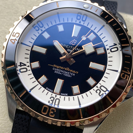 SUPEROCEAN AUTOMATIC 44 STEEL AND RED GOLD CASE WHITE MIX BLACK DIAL
