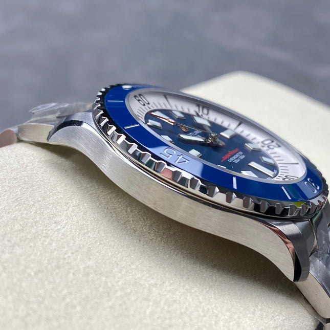 SUPEROCEAN AUTOMATIC 44 STEEL CASE BLUE AND WHITE DIAL