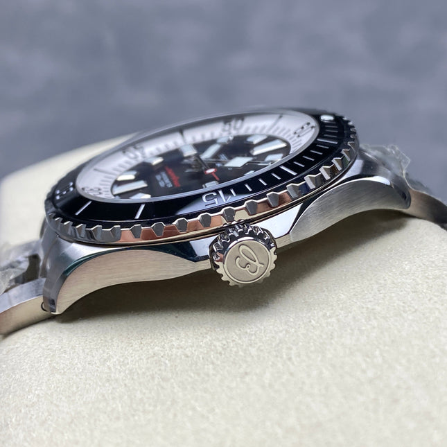 SUPEROCEAN AUTOMATIC 44 STEEL CASE BLACK CERAMIC BEZEL