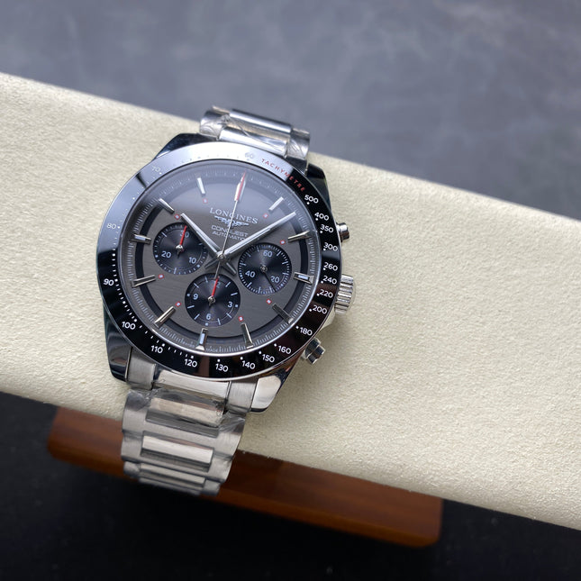 CONQUEST CHRONOGRAPH 42 MM SILVER CASE WITH FULL BLACK DIAL