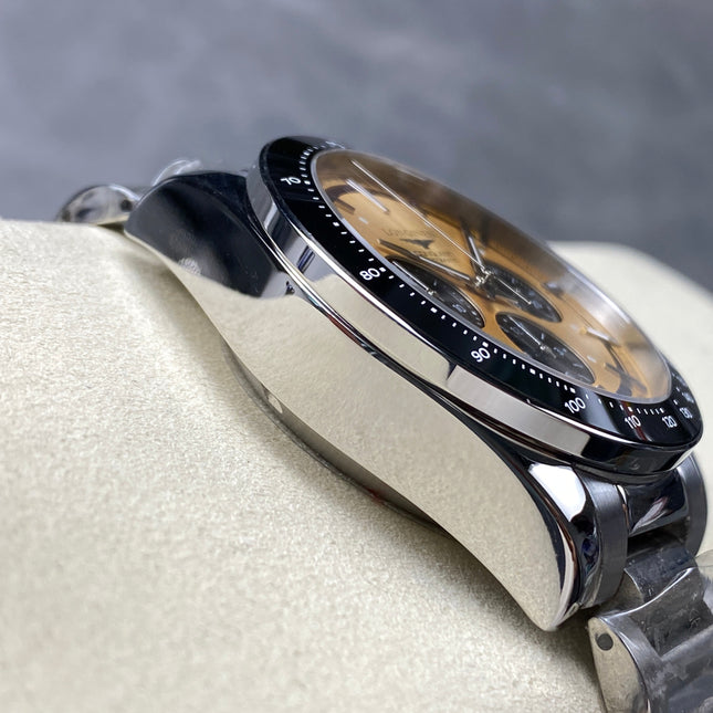 CONQUEST CHRONOGRAPH 42 MM SILVER CASE WITH GOLD DIAL