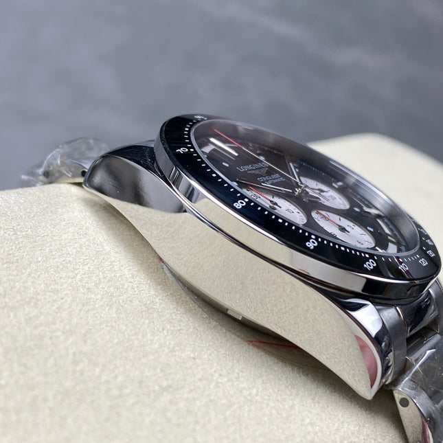 CONQUEST CHRONOGRAPH 42 MM SILVER CASE WITH BLACK DIAL