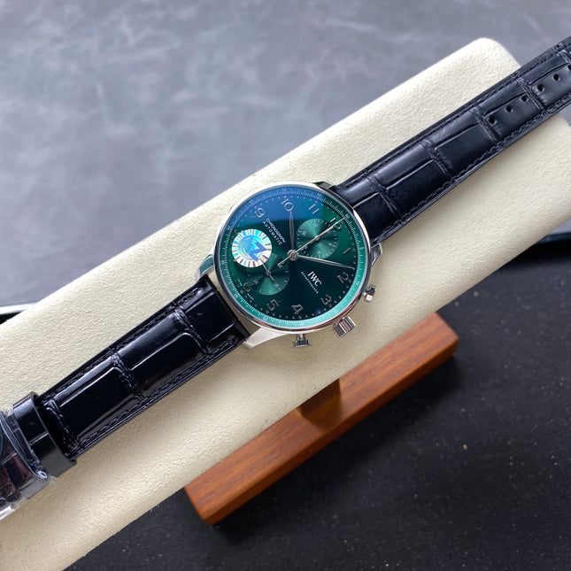 PORTUGIESER AUTOMATIC 40 MM WATCH SILVER CASE WITH BLACK LEATHER STRAP AND GREEN FOREST DIAL