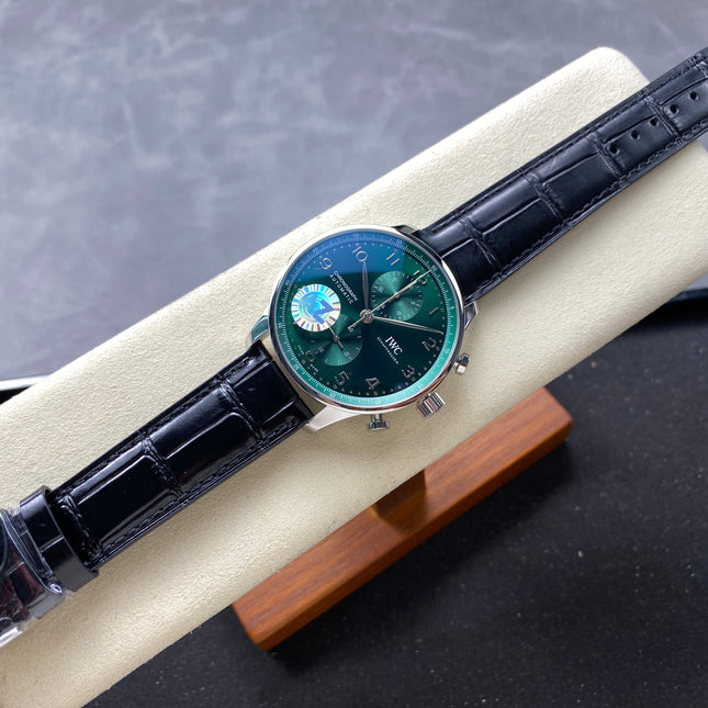 PORTUGIESER AUTOMATIC 40 MM WATCH SILVER CASE WITH BLACK LEATHER STRAP AND GREEN FOREST DIAL