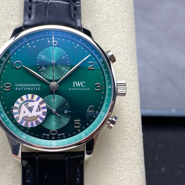 PORTUGIESER AUTOMATIC 40 MM WATCH SILVER CASE WITH BLACK LEATHER STRAP AND GREEN FOREST DIAL