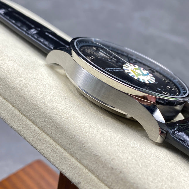 PORTUGIESER AUTOMATIC 40 MM WATCH SILVER CASE WITH BLACK LEATHER STRAP AND DIAL