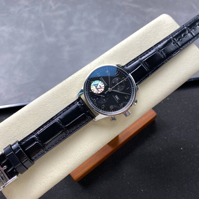 PORTUGIESER AUTOMATIC 40 MM WATCH SILVER CASE WITH BLACK LEATHER STRAP AND DIAL