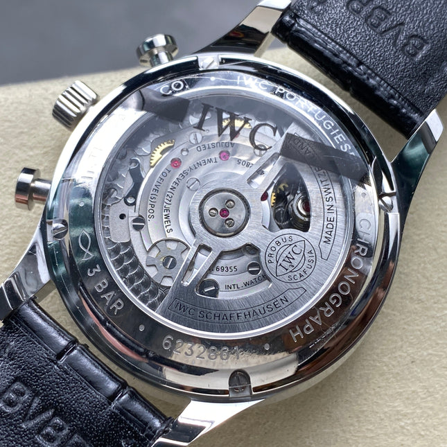 PORTUGIESER AUTOMATIC 40 MM WATCH SILVER CASE WITH BLACK LEATHER STRAP AND DIAL