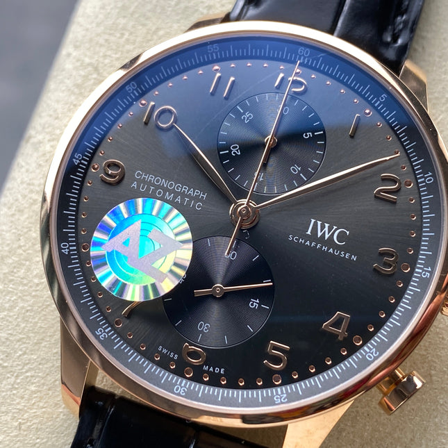 PORTUGIESER AUTOMATIC 40 MM WATCH ROSE GOLD CASE WITH BLACK LEATHER STRAP AND DIAL