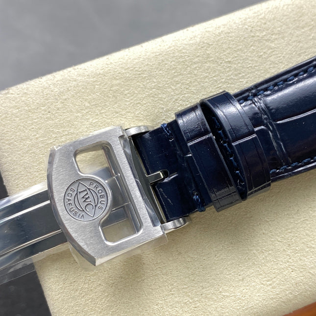 PORTUGIESER AUTOMATIC 42 WATCH SILVER CASE WITH BLACK LEATHER STRAP