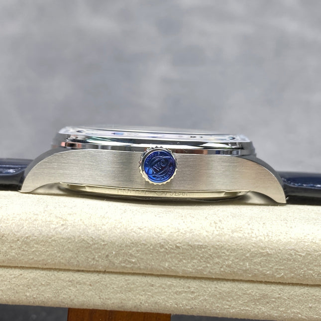 PORTUGIESER AUTOMATIC 42 WATCH SILVER CASE WITH BLACK LEATHER STRAP