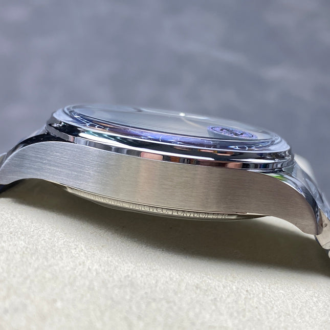 PORTUGIESER AUTOMATIC 42 WATCH SILVER CASE WITH NAVY BLUE DIAL