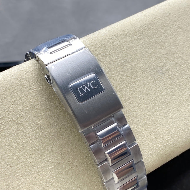 PORTUGIESER AUTOMATIC 42 WATCH SILVER CASE WITH NAVY BLUE DIAL