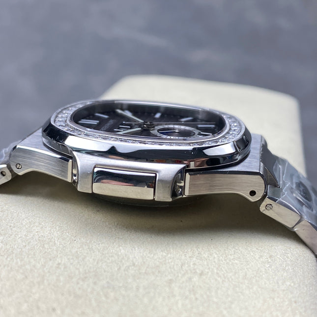 NAUTILUS STEEL ATTACHED DIAMOND BEZEL BLACK DIAL