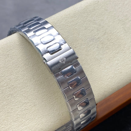 NAUTILUS STEEL ATTACHED DIAMOND BEZEL WHITE DIAL