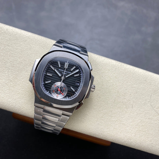 NAUTILUS ALL STEEL BLACK DIAL