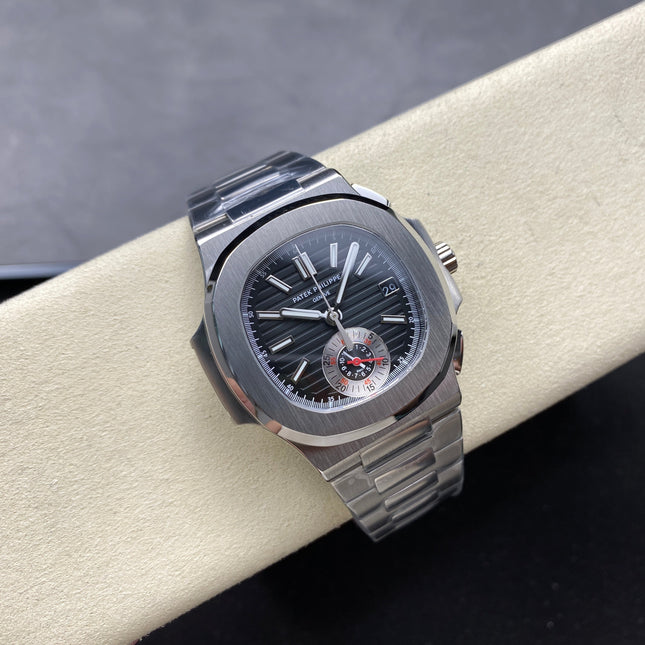 NAUTILUS ALL STEEL BLACK DIAL