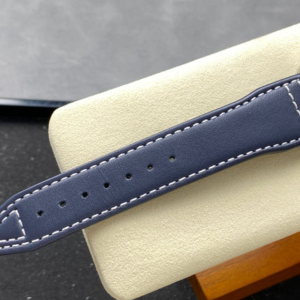 PILOT'S WATCH MARK XX STAINLESS STEEL CASE WITH NAVY BLUE LEATHER TRAP AND DIAL