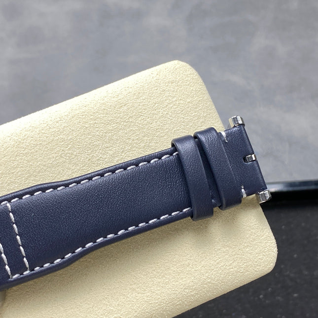 PILOT'S WATCH MARK XX STAINLESS STEEL CASE WITH NAVY BLUE LEATHER TRAP AND DIAL