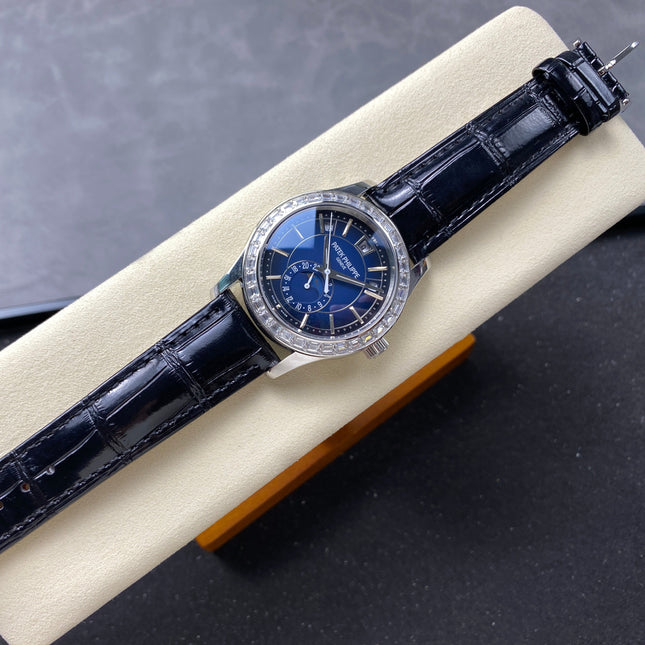 ANNUAL CALENDAR STEEL ATTACHED DIAMOND BEZEL NAVY BLUE DIAL