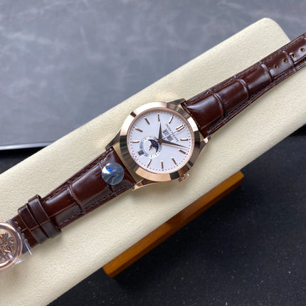 ANNUAL CALENDAR SELF-WINDING ROSE GOLD CASE SILVERY OPALINE DIAL
