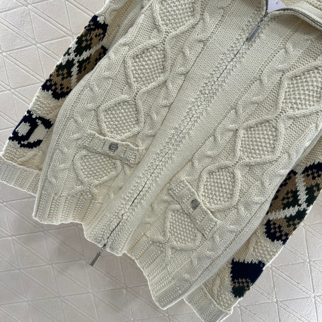 CHANEL 25S ZIPPERED CARDIGAN STYLE 115