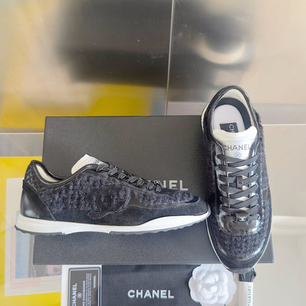 CHANEL 25S SNEAKERS 20MM IN BLACK CALFSKIN AND SUEDE