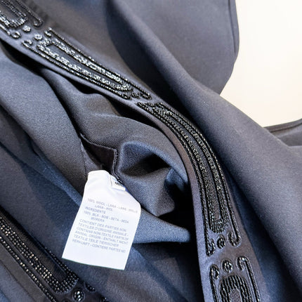 HERMES 25S SEQUIN-EMBROIDERED KNIT CAPE 319