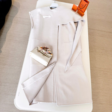 HERMES 25S REVERSIBLE SLEEVELESS COAT 258