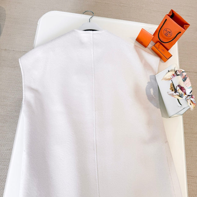 HERMES 25S REVERSIBLE SLEEVELESS COAT 258