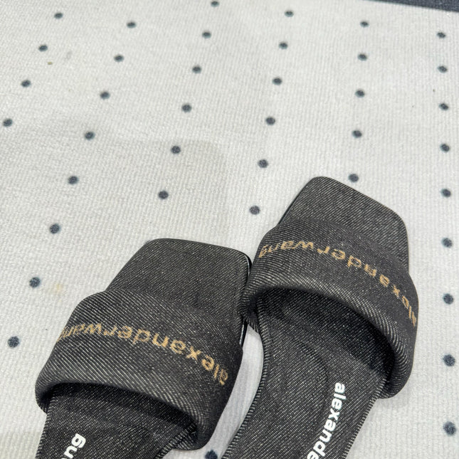 VY POOL SANDAL IN BLACK DENIM